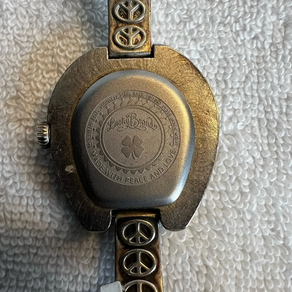 Lucky Brand Watch Mother of Pearl Face Horseshoe Brass Tone Floral, Runs Great, - Picture 4 of 6
